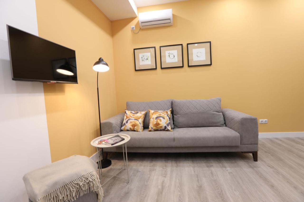יירבאן Hotelise I Blue-Poppy Apartment מראה חיצוני תמונה