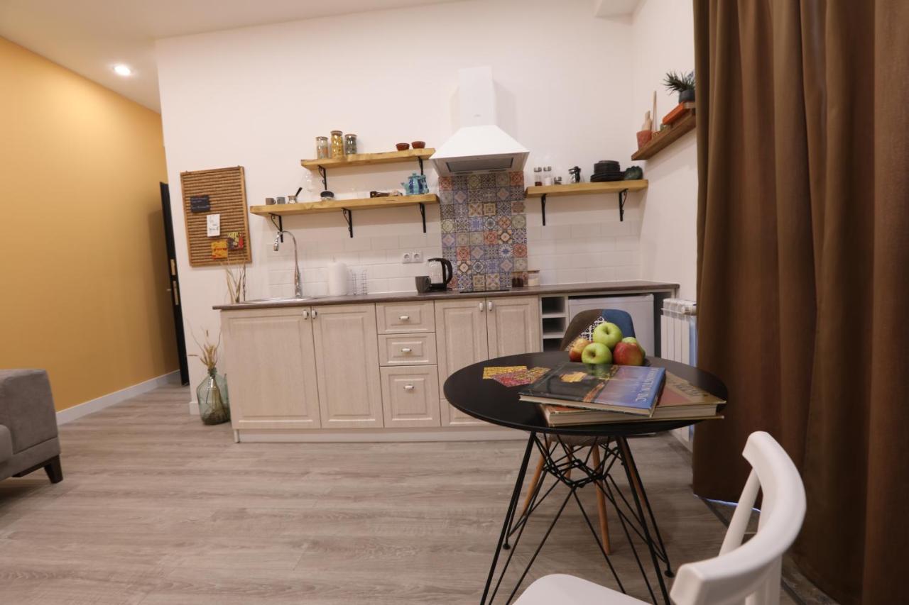 יירבאן Hotelise I Blue-Poppy Apartment מראה חיצוני תמונה