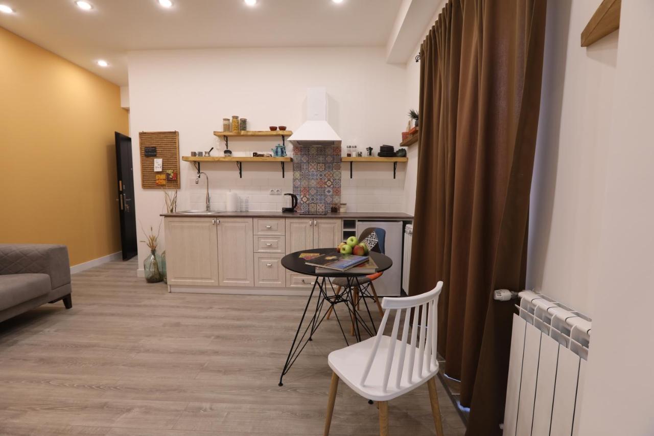 יירבאן Hotelise I Blue-Poppy Apartment מראה חיצוני תמונה