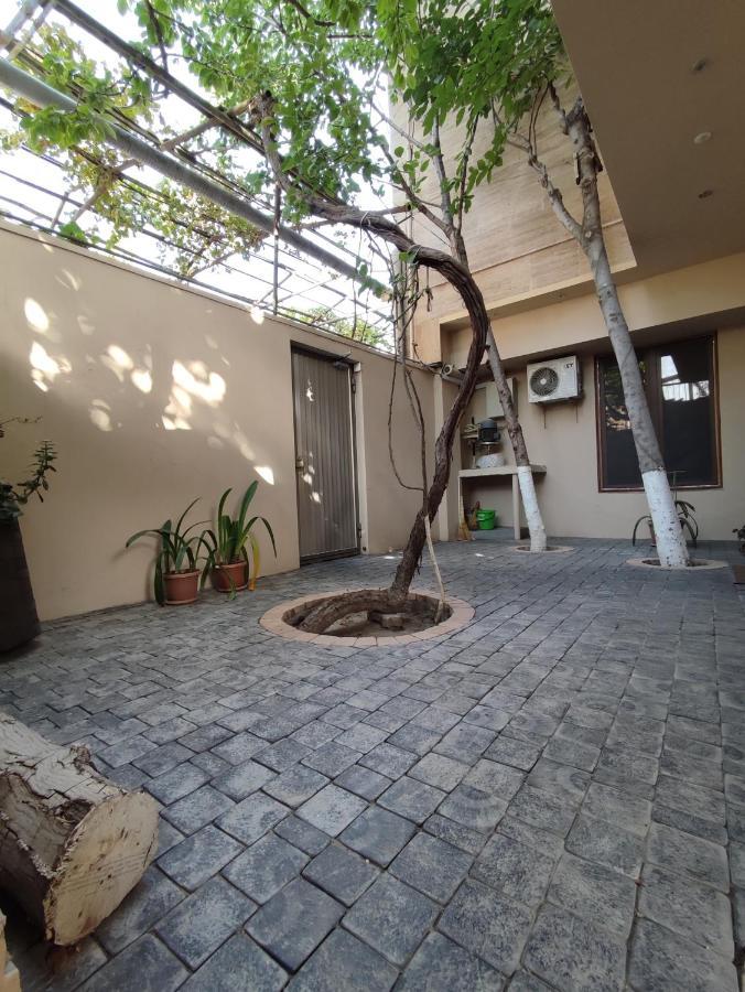 יירבאן Hotelise I Blue-Poppy Apartment מראה חיצוני תמונה