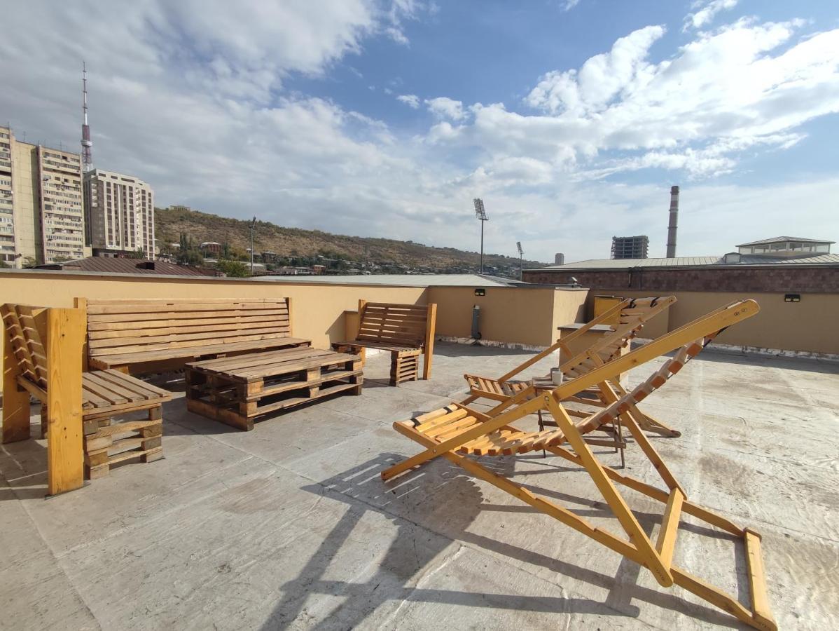 יירבאן Hotelise I Blue-Poppy Apartment מראה חיצוני תמונה