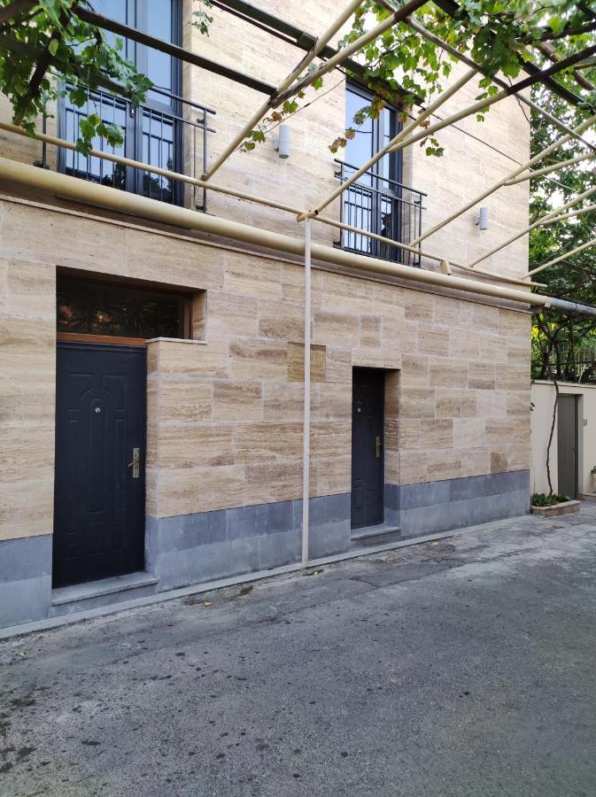 יירבאן Hotelise I Blue-Poppy Apartment מראה חיצוני תמונה